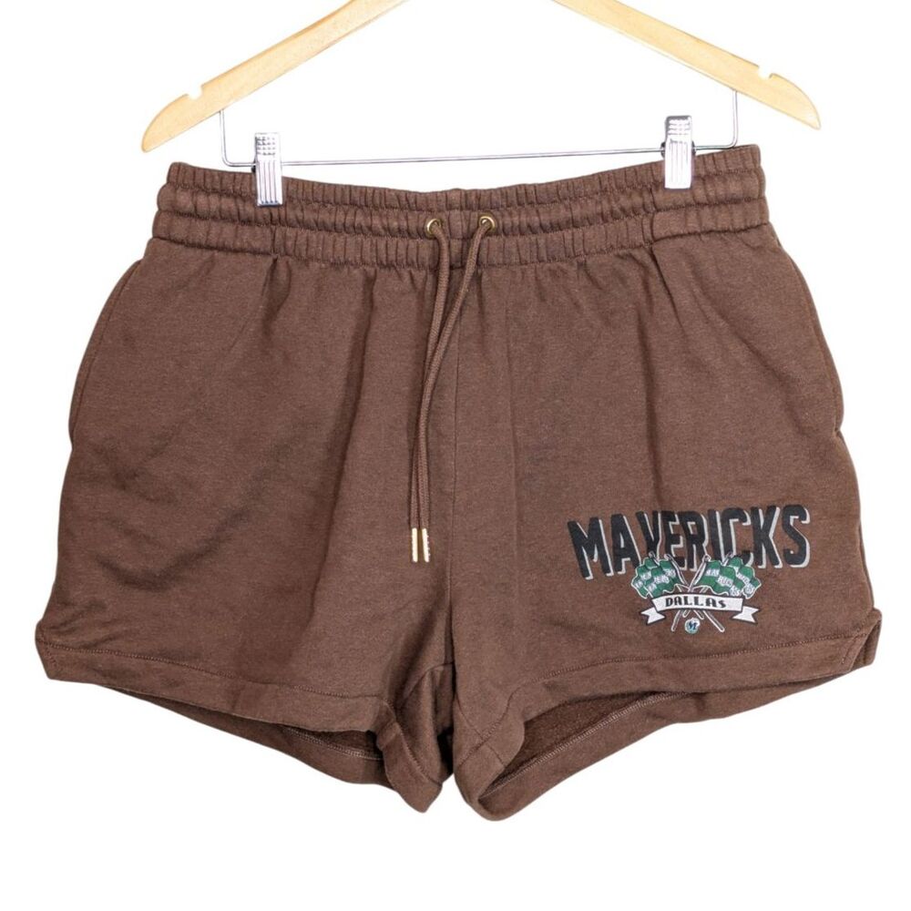 EUC Dallas Mavericks Wms Sweatshorts Sz M Mitchell & Ness Hardwood Classics NBA